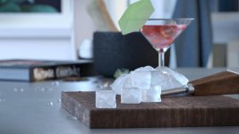 Icecubes.jpg Icecubes.jpg