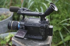sony01.jpg sony01.jpg